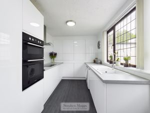 Photo 17- click for photo gallery